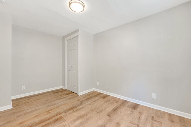 Building Photo - 168 Wheeler St