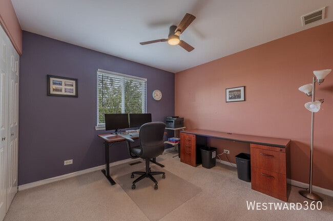 Building Photo - 1524 Meadowsedge Ln