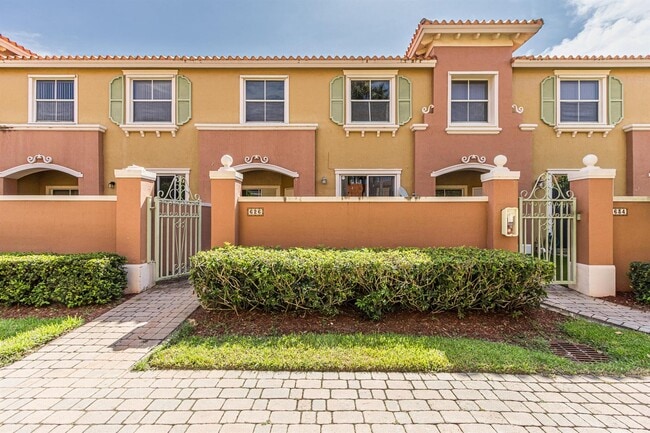 Building Photo - 626 SW 106th Ave