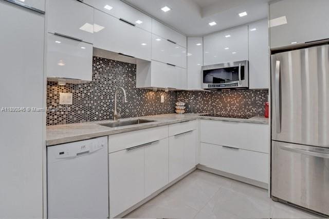 Building Photo - 500 Bayview Dr