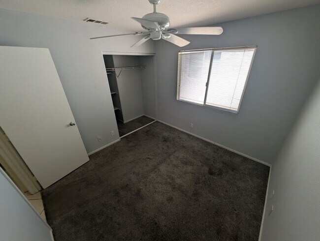 Building Photo - 1821 Running Fawn Ct