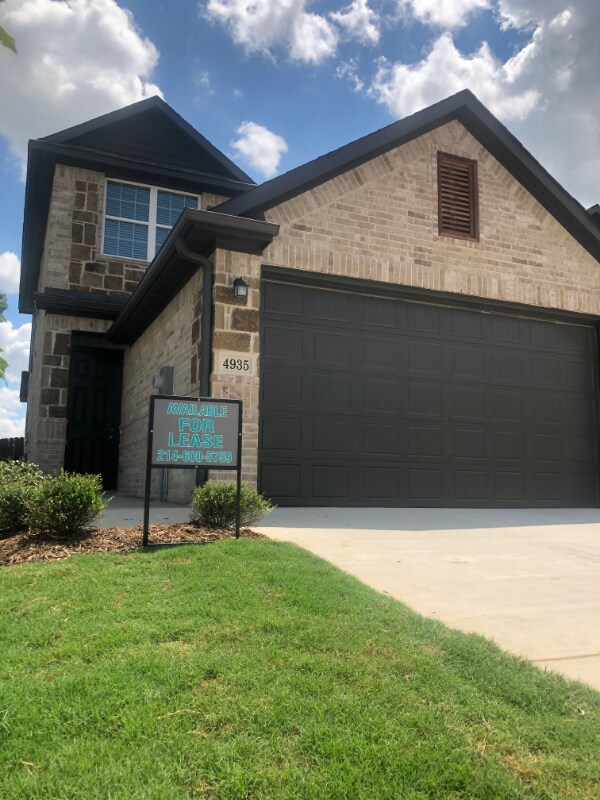 Building Photo - 721 N Jefferson St