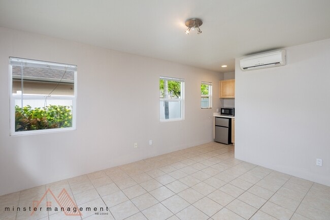 Building Photo - 91-1011 Kai Lea Street - S