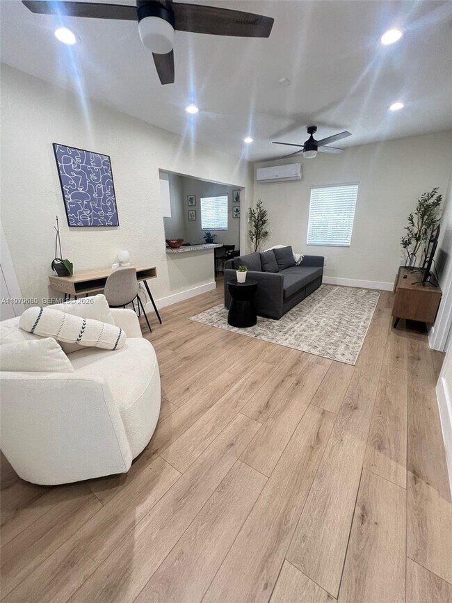 Building Photo - 2315 Taylor St