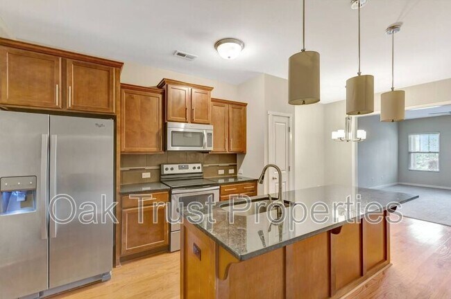 Building Photo - 75 Branch Creek Trail