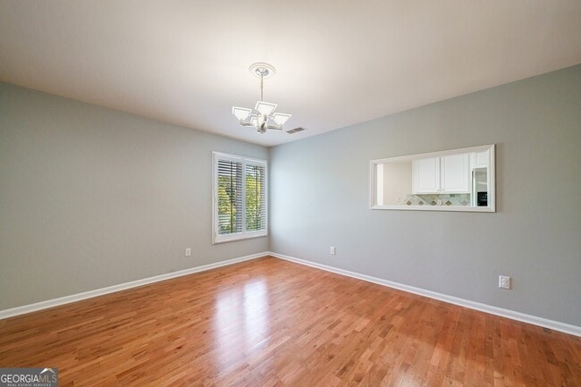 Building Photo - 4010 Roswell Rd NE