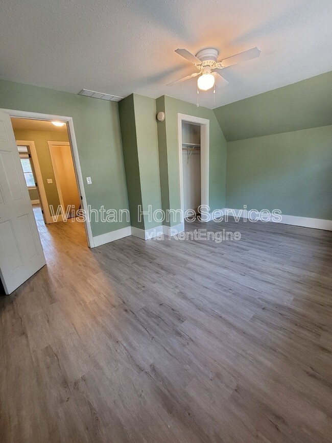 Building Photo - 714 W Calhoun St