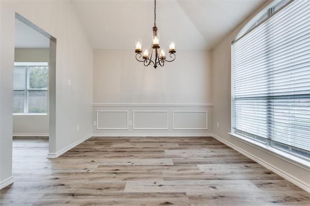 Building Photo - 529 Lochwood Dr