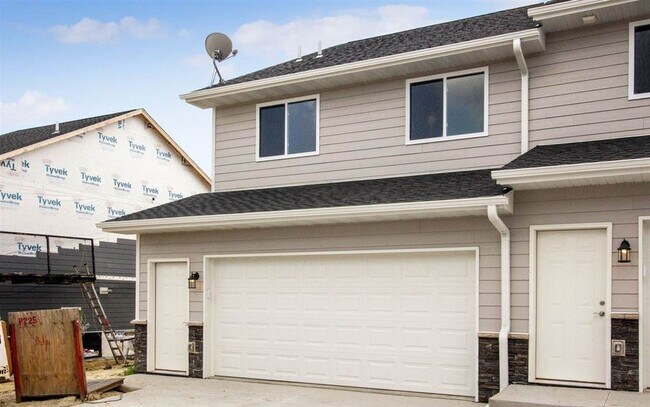 Building Photo - 4108 Unbridled Ave