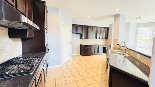 Building Photo - 3218 Oak Cliff Ln