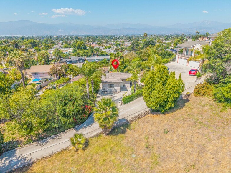 Building Photo - 1712 Pass and Covina Rd