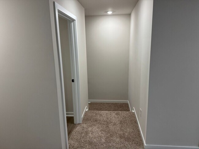 Building Photo - 4111 Millstone Pk Ln