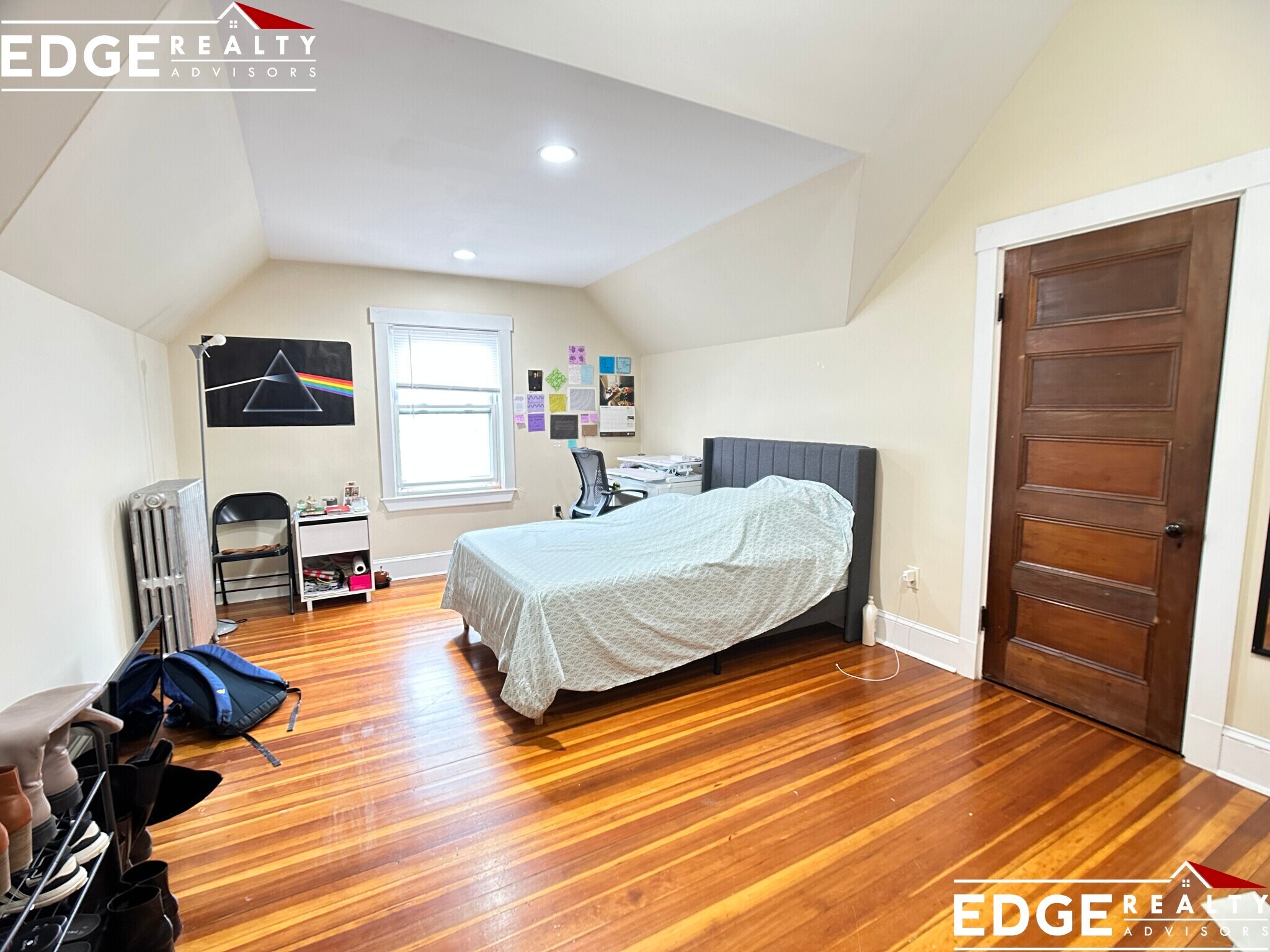 Building Photo - 15 Bennett St