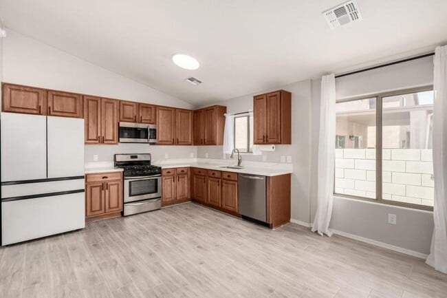 Building Photo - 8431 S Egyptian Dr