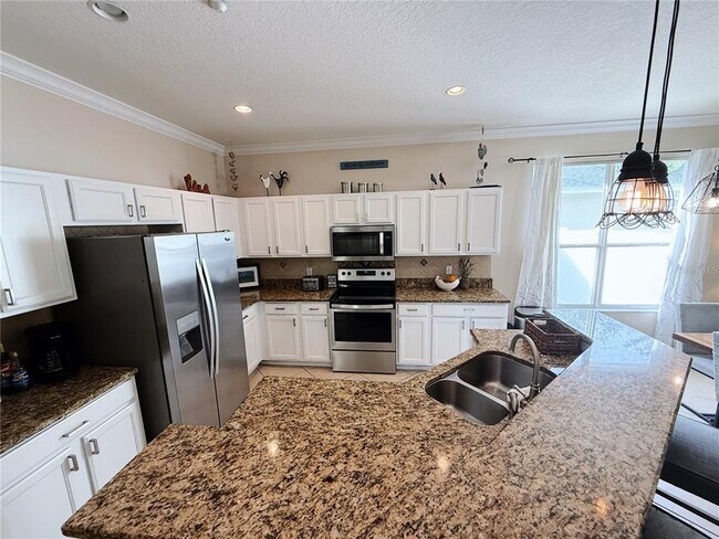 Building Photo - 9975 Cypress Vine Dr