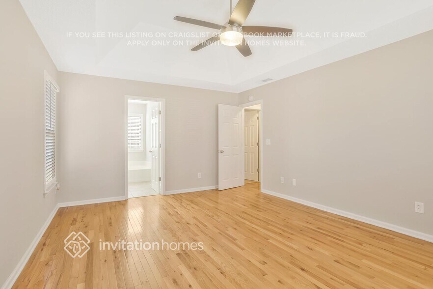 Building Photo - 2905 Granville Dr