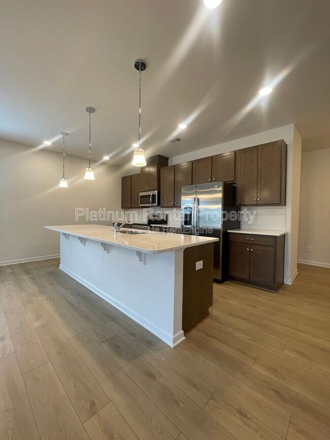 Building Photo - 32 Thedford Dr