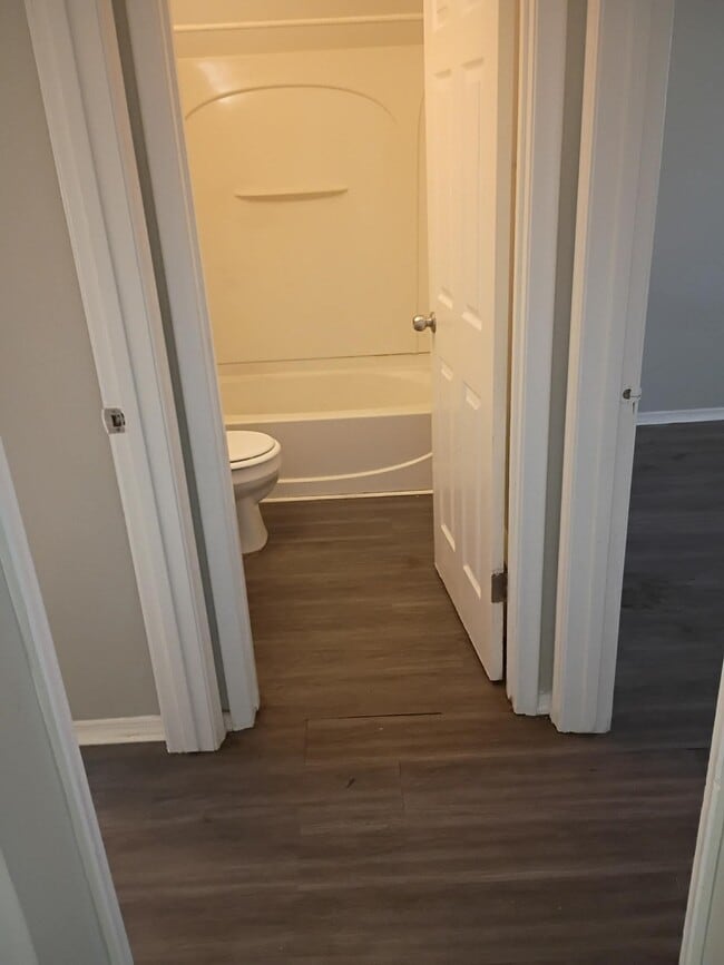 Building Photo - 251 Graham St