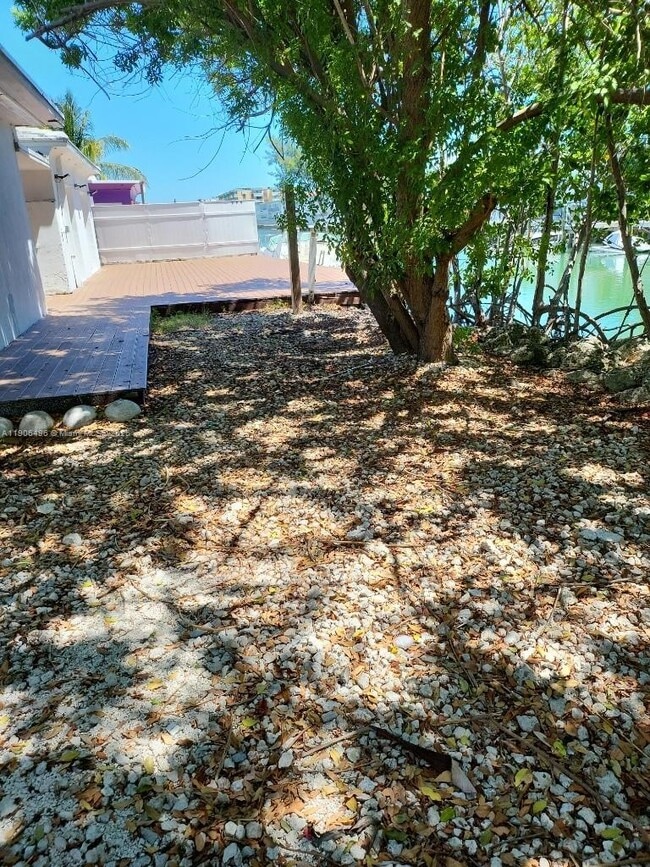 Building Photo - 7707 Hawthorne Ave