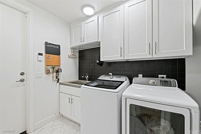 Building Photo - 3473 Sagewood Hills Rd