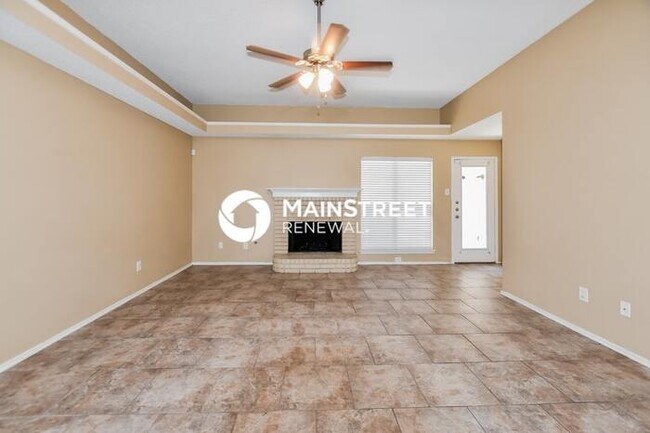 Building Photo - 3 Bedroom Pet-Friendly Home in Mesquite, TX with Main Street Renewal
