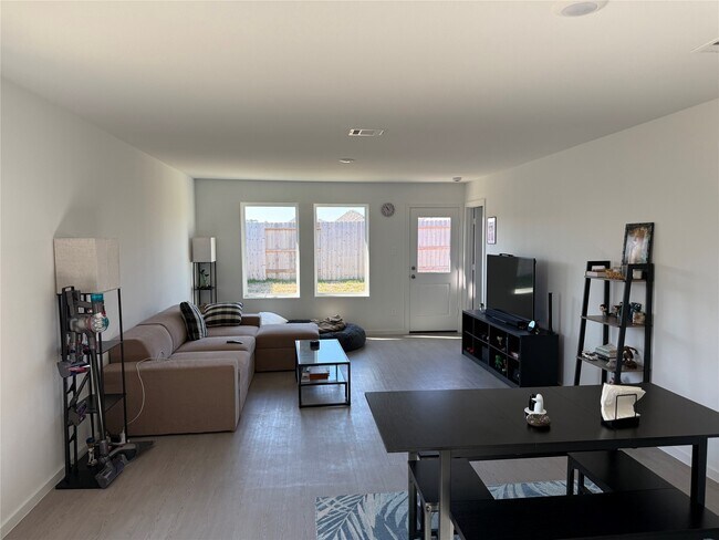 Building Photo - 16722 Largetooth Aspen Ln