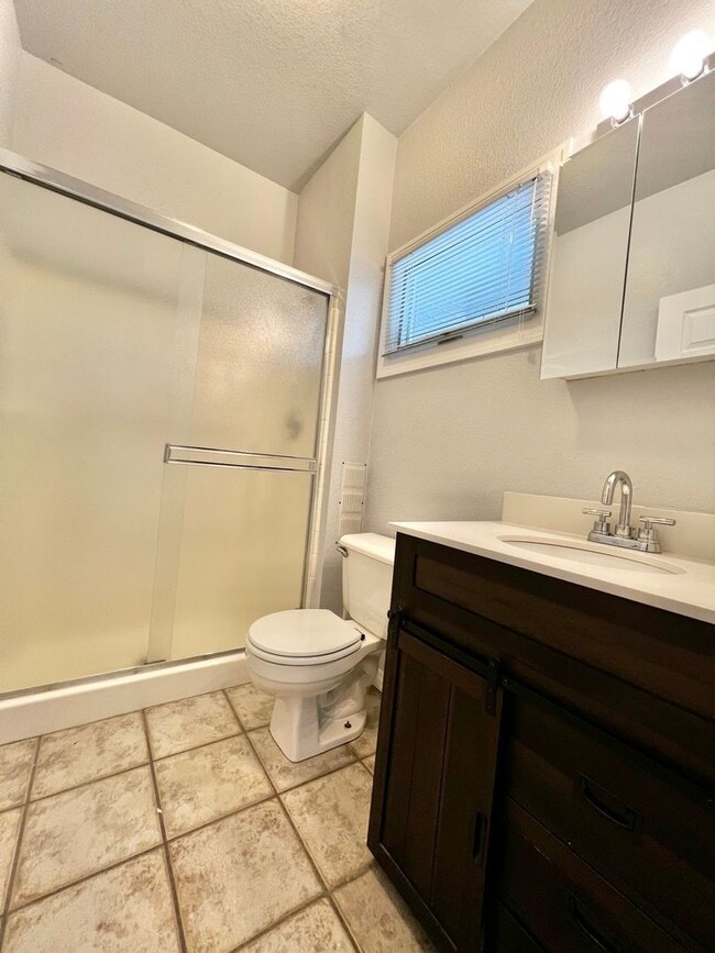 Building Photo - 3 Bed, 3 Bath Townhome in Fort Collins!