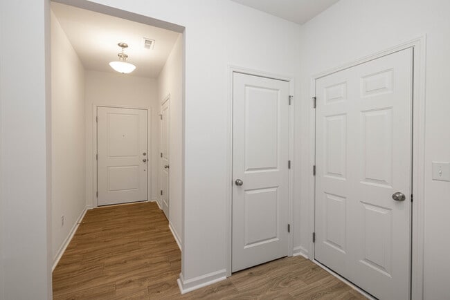 Building Photo - 3 br townhome Walking Distance to Downtown Albemarle! Ready now!