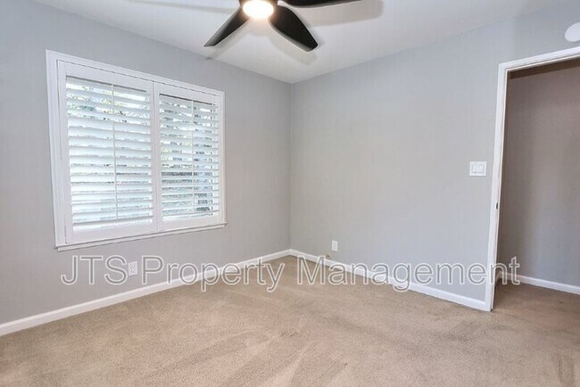 Building Photo - 9529 Lake Natoma Dr