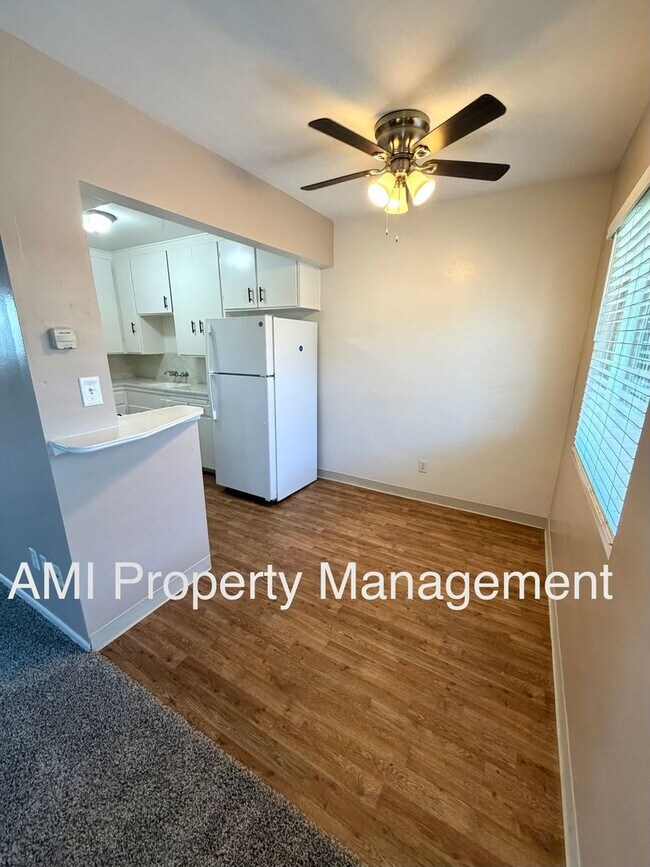 Building Photo - One Bedroom Close to Downtown!