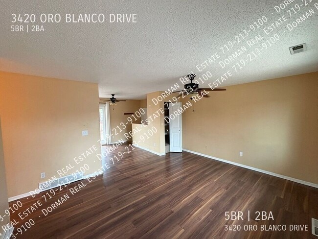 Building Photo - 3420 Oro Blanco Dr