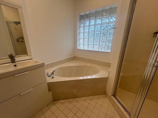 Building Photo - 16360 Malibu Dr