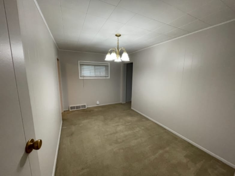 Building Photo - 66 Birch Rd