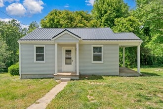 Building Photo - 1142 Sylvan Ave