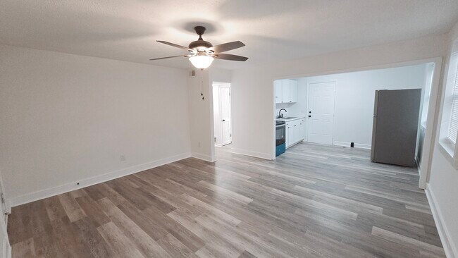 Building Photo - Monetta Apartments