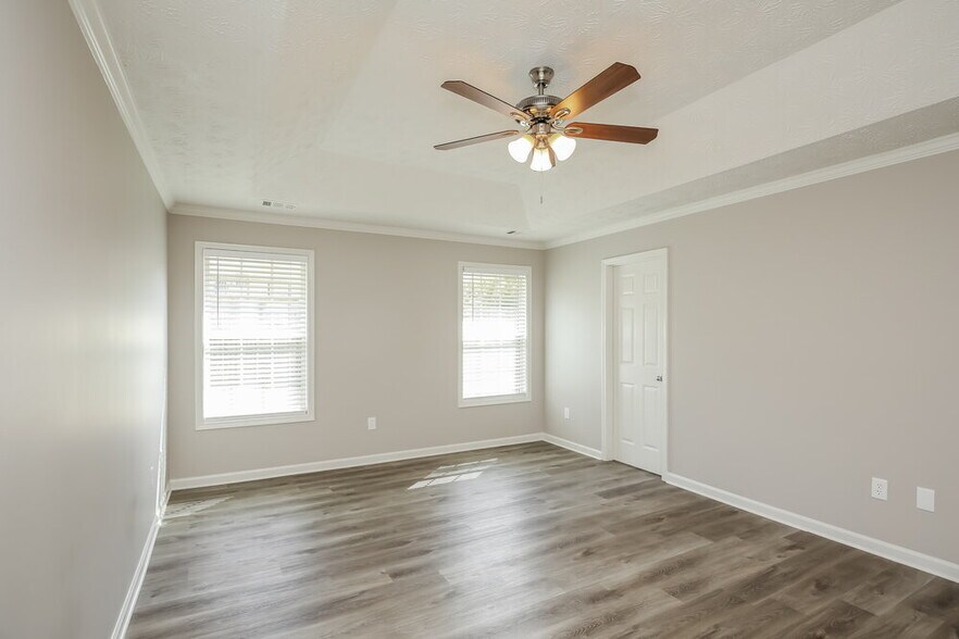 Building Photo - 3336 Bridle Brook Dr NE