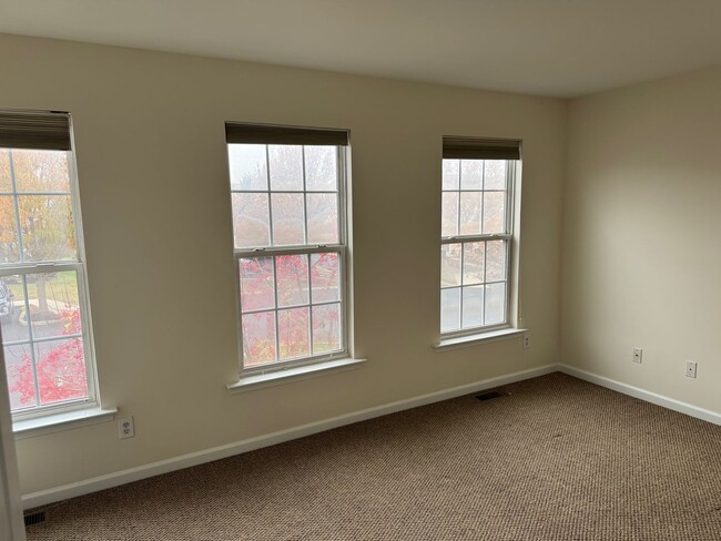 Building Photo - Upper Macungie 2 Bedroom 1.5 Bath end unit townhome for rent $1875/month