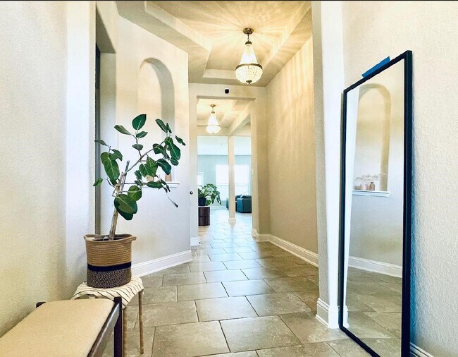 Building Photo - 19202 Presa Canyon Dr