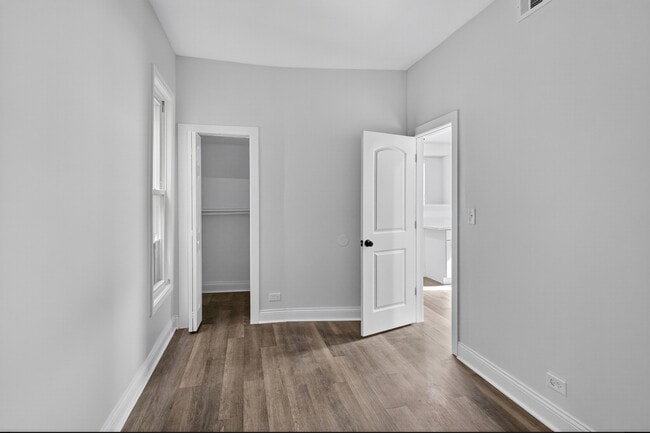 Building Photo - 6660 S Michigan Ave