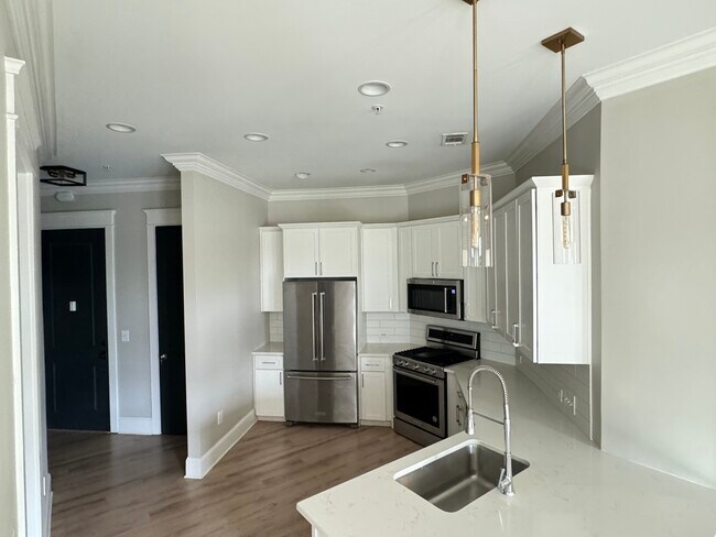 Updated Kitchen - 625 Piedmont Ave NE