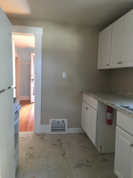 Kitchen - 714 W Liberty St