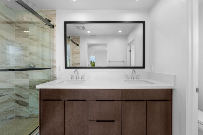 Building Photo - Available now! Brand New 4 Bedroom Townhom...
