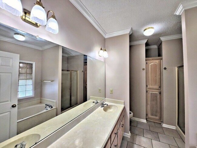 Building Photo - 3BR/2BA HOUSE FOR RENT - DECATUR
