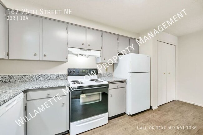 Building Photo - 167 25th St NE