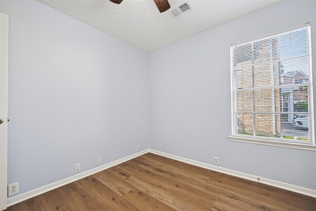 Building Photo - 510 Cypresswood Trce