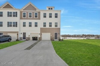 Building Photo - 157 Sandy Rdg Rd