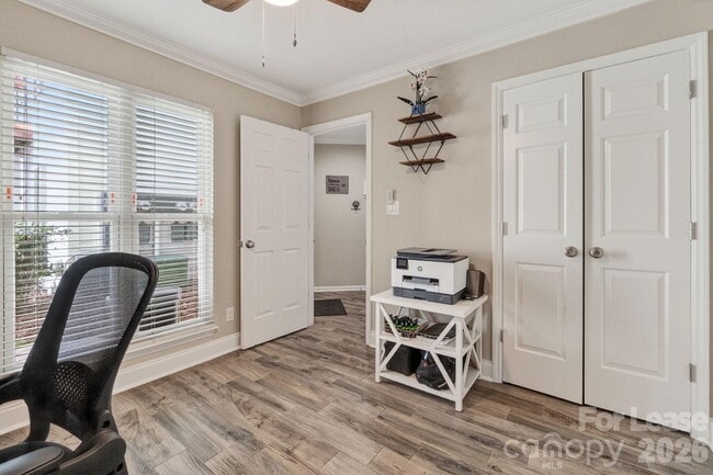 Building Photo - 18695 Vineyard Point Ln