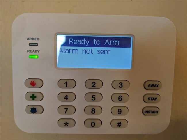 Building Photo - 5981 Arapaho Rd