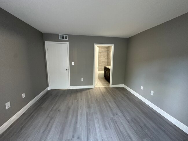 Building Photo - 2662 NW 33rd St