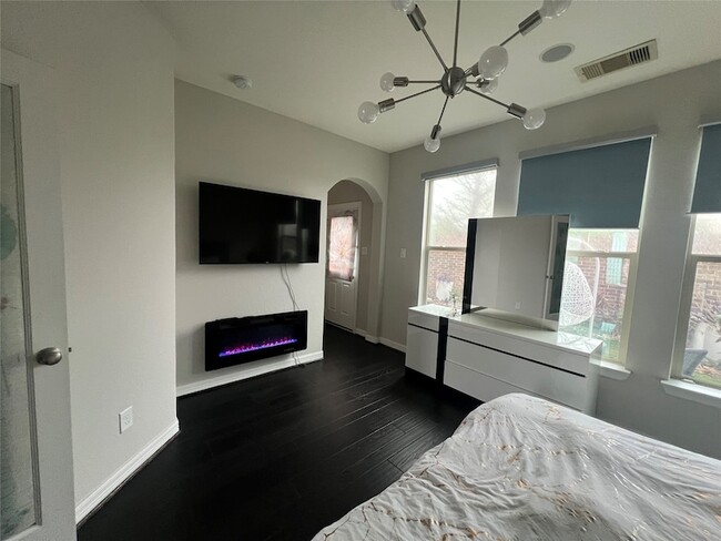 Building Photo - 12279 Oxford Cres Cir